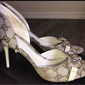GUCCI White Leather and Logo canvas Horsebit d’orsay sandals heels 9.5